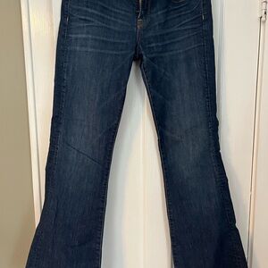 Lucky Brand Dark Blue Flare Jeans, size 6/28